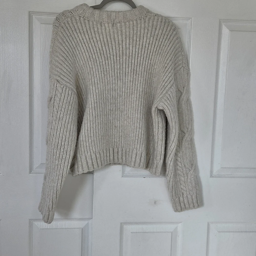 H&M Alpaca Blend Cable Knit Sweater Cream Medium - Picture 7 of 7